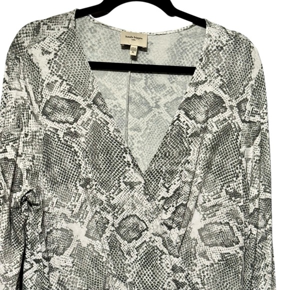Haute Hippie Tribe Snake Print Long Sleeve Maxi Length Gray White Dress - Picture 4 of 8